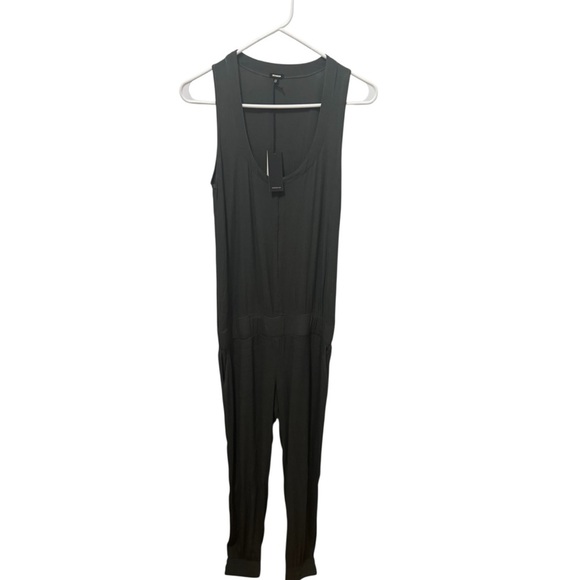 Monrow Crepe Long Sleeve Jumpsuit Size XS - Picture 2 of 6